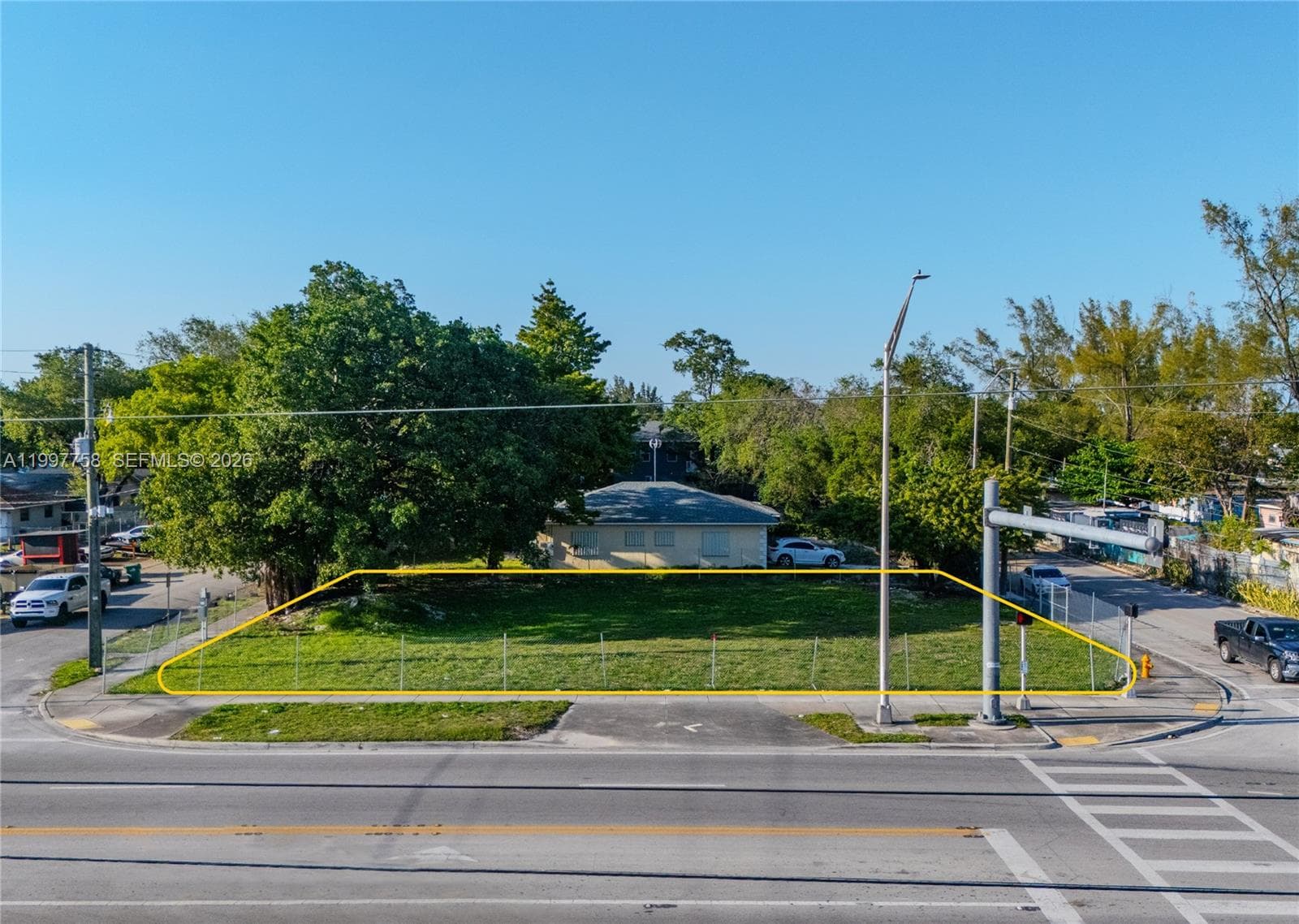1205 NW 79th St, Miami FL 33147 — 17