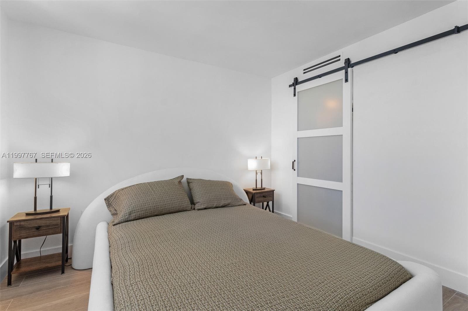 5701 Collins Ave # 1707, Miami Beach FL 33140 — 16