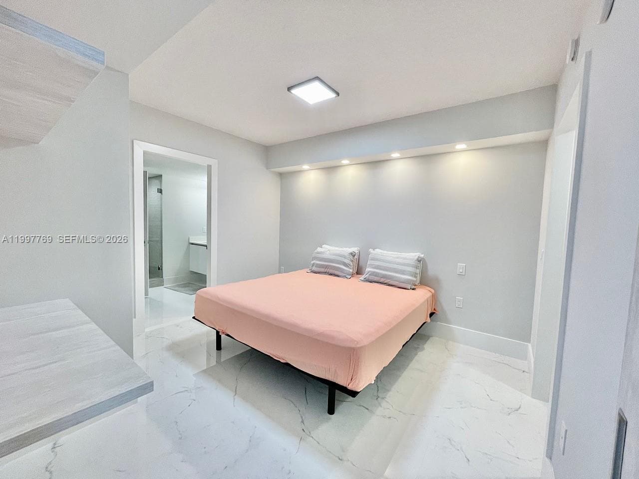 330 Sunny Isles Blvd # 905, Sunny Isles Beach FL 33160 — 21