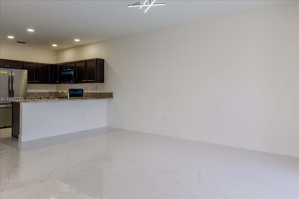 3335 W 94th Ter, Hialeah FL 33018 — 12