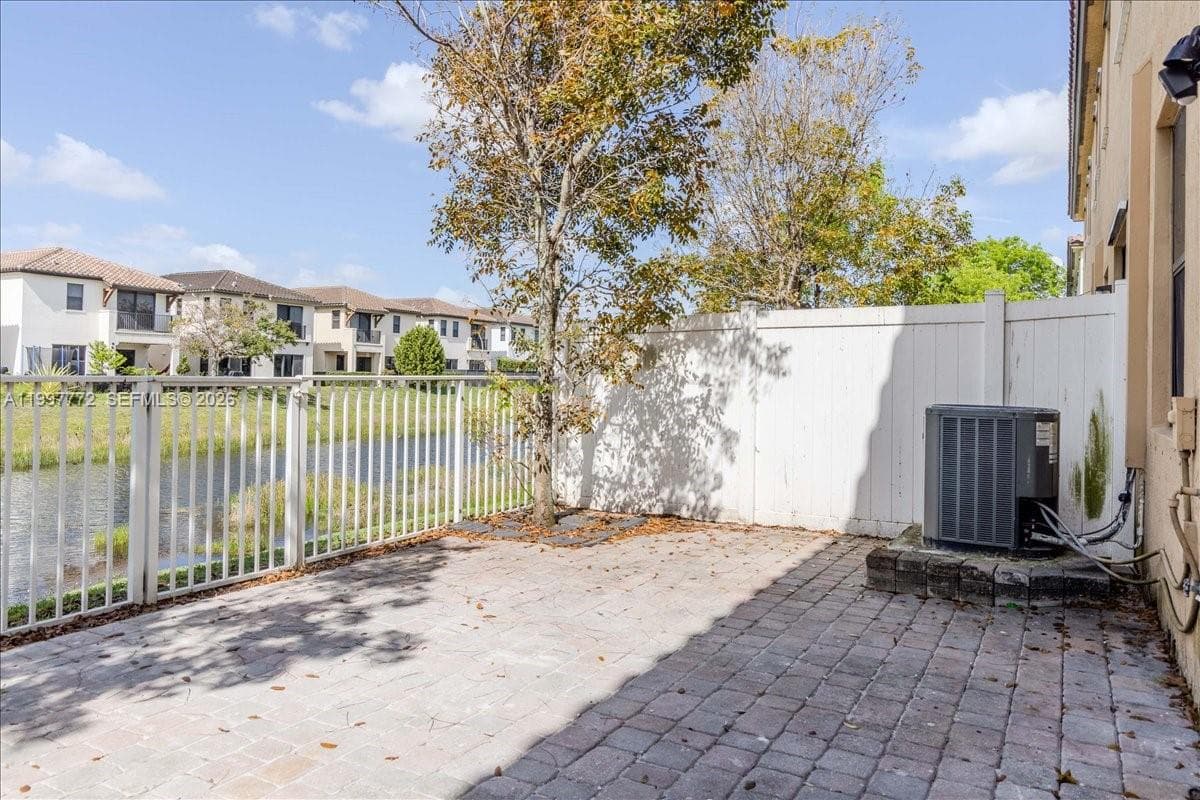 3335 W 94th Ter, Hialeah FL 33018 — 36