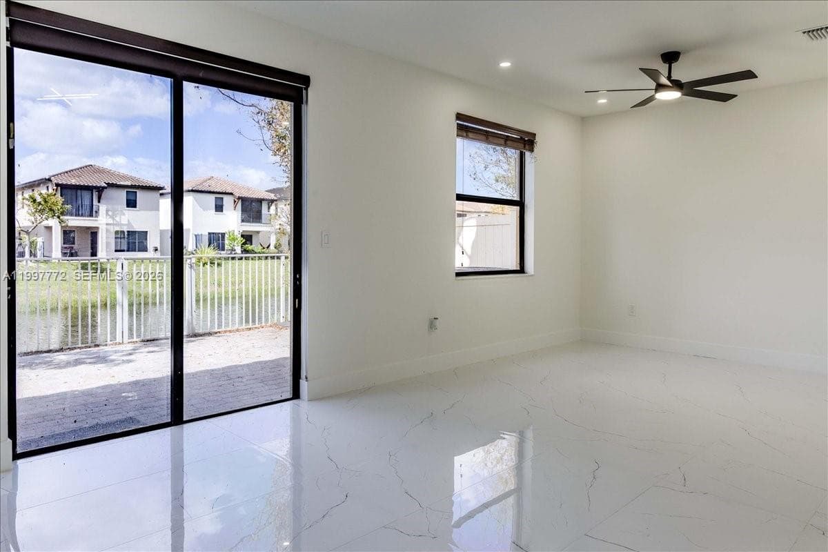 3335 W 94th Ter, Hialeah FL 33018 — 14