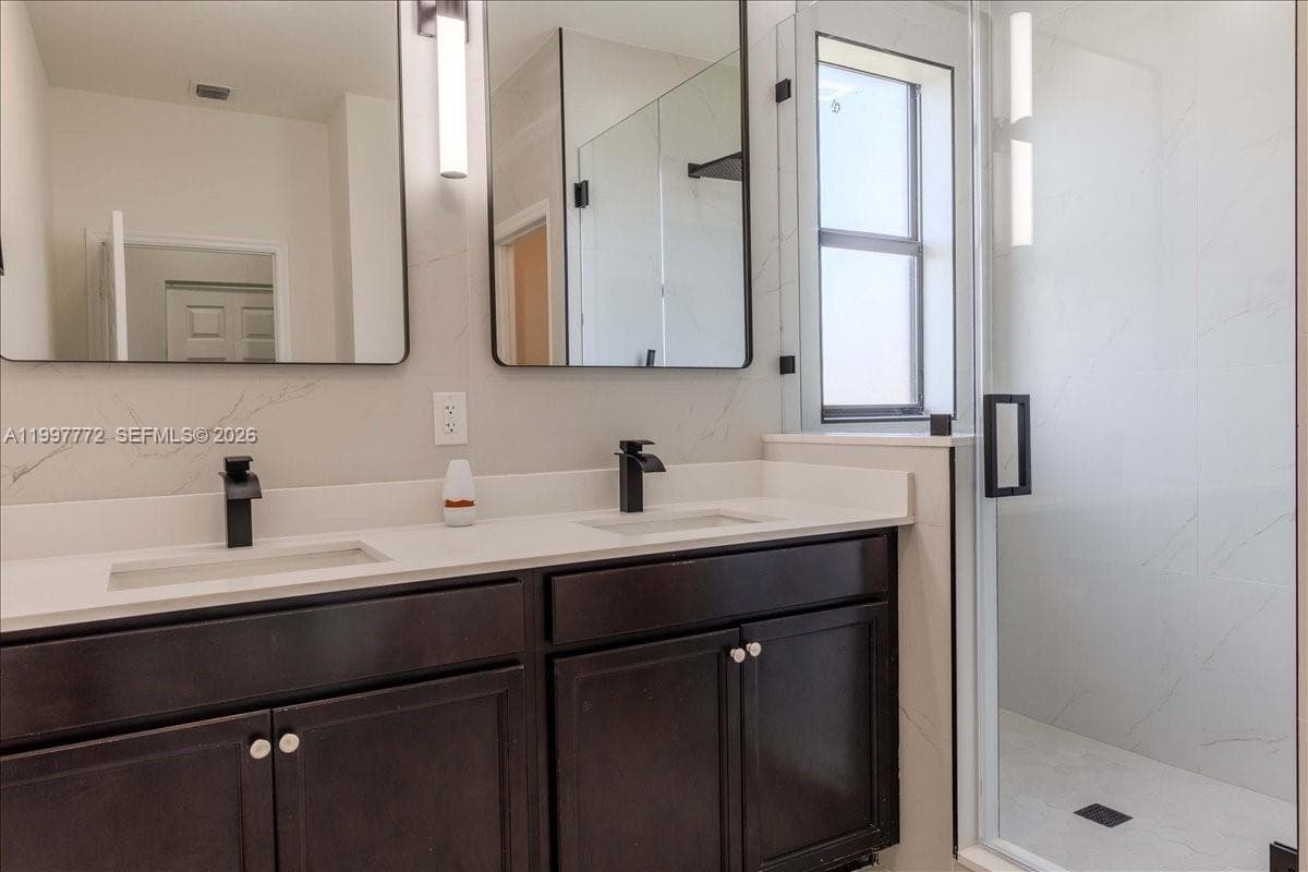 3335 W 94th Ter, Hialeah FL 33018 — 31