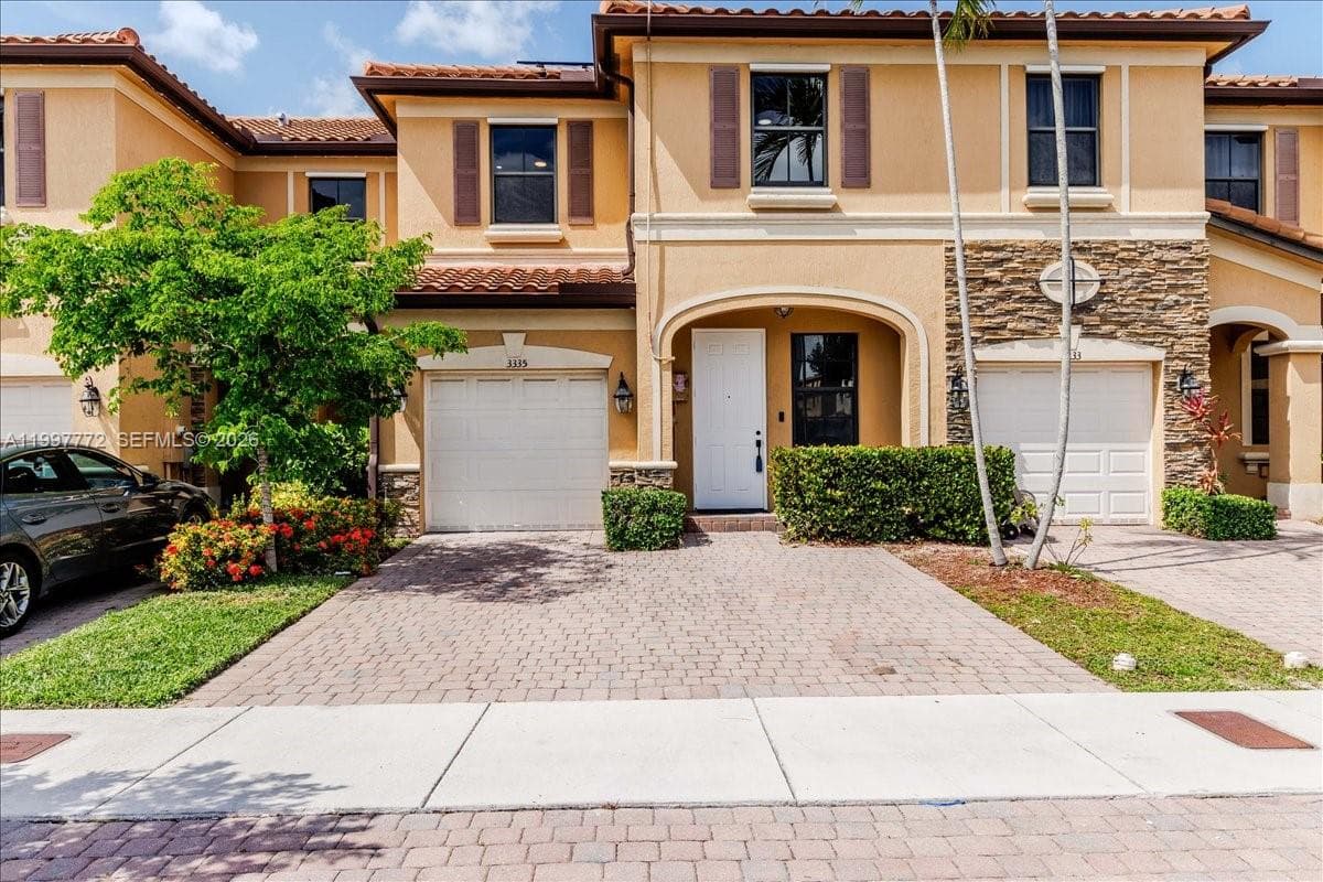3335 W 94th Ter, Hialeah FL 33018 — 4