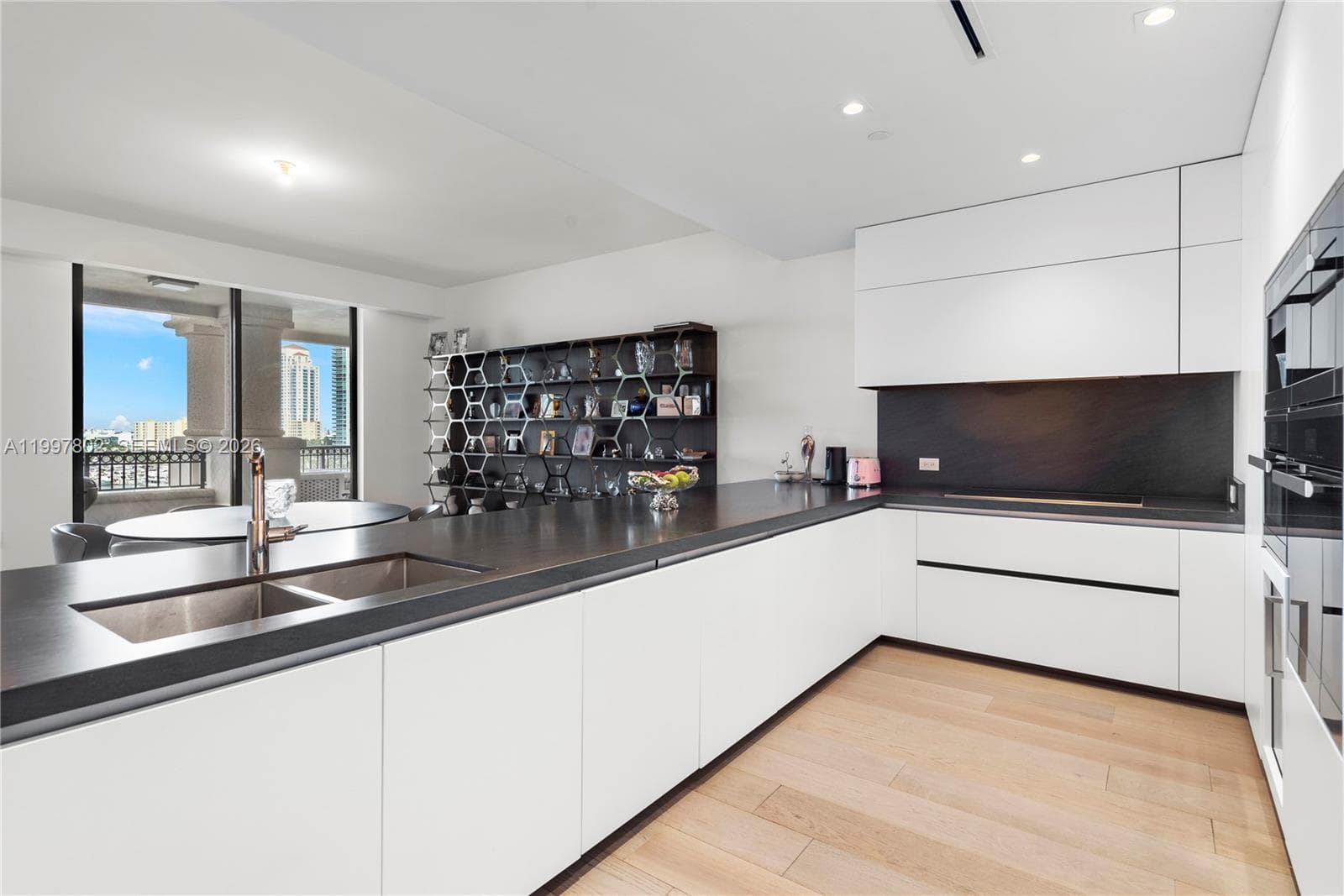 6882 Fisher Island Dr # 6882, Miami Beach FL 33109 — 4