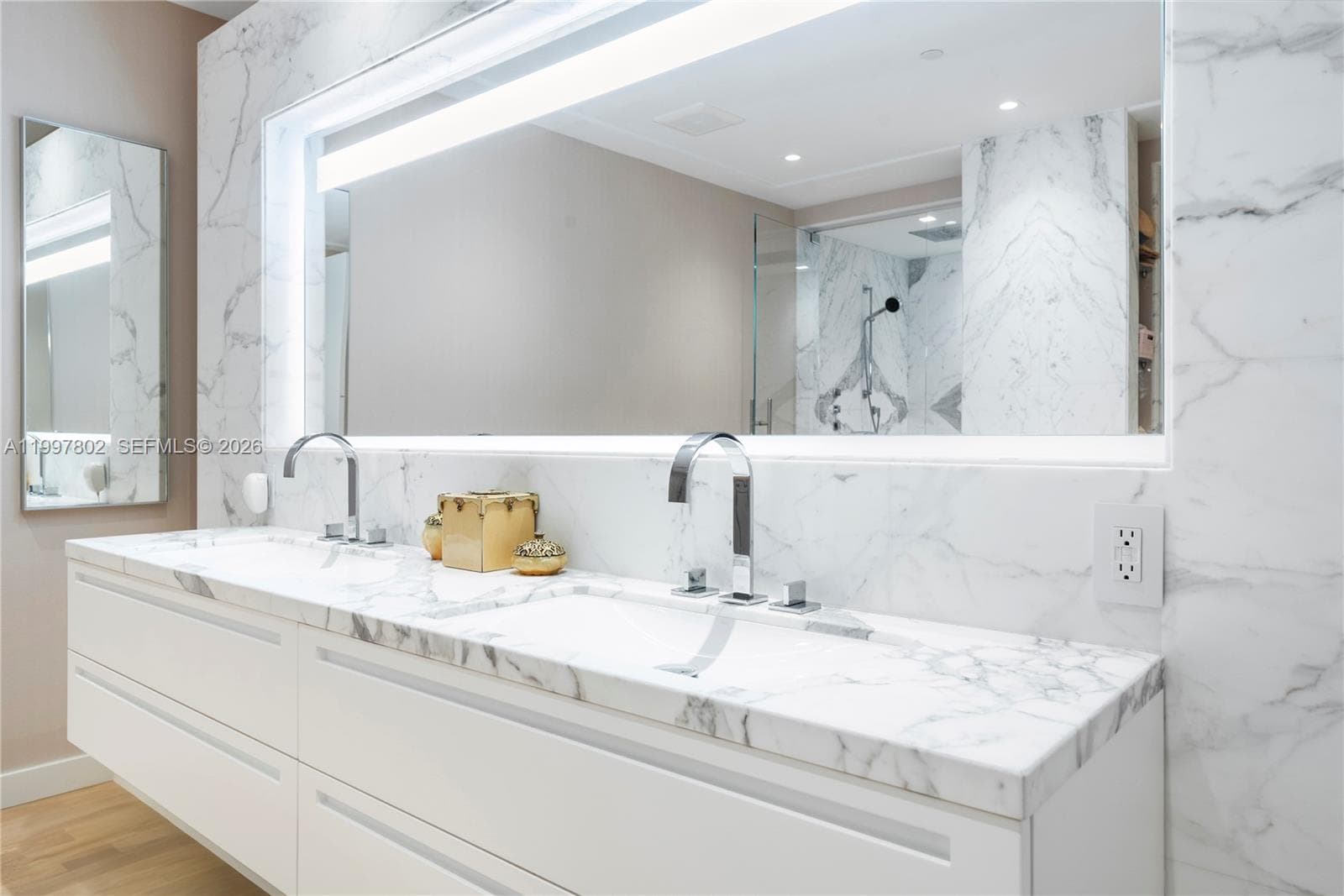 6882 Fisher Island Dr # 6882, Miami Beach FL 33109 — 8