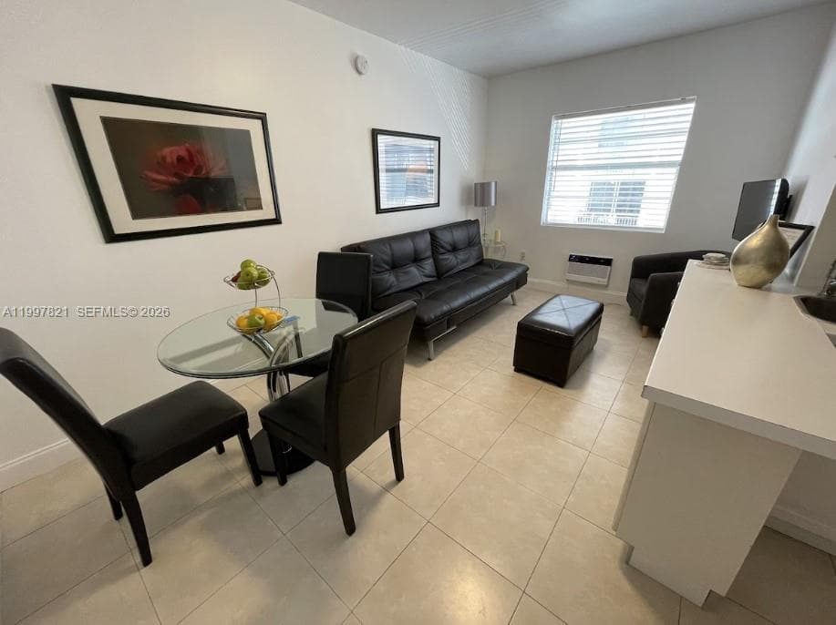 335 Ocean Dr # 214, Miami Beach FL 33139 — 5