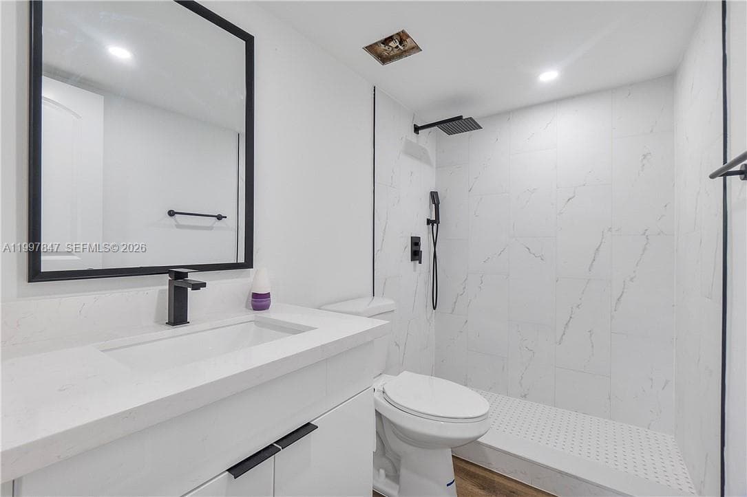 6690 W 26th Ct # 16, Hialeah FL 33016 — 4