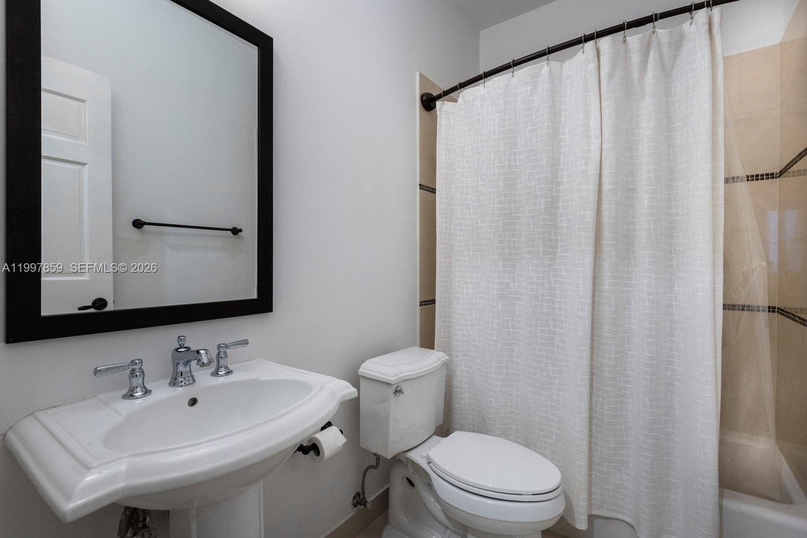 324 SW 30th Rd, Miami FL 33129 — 20