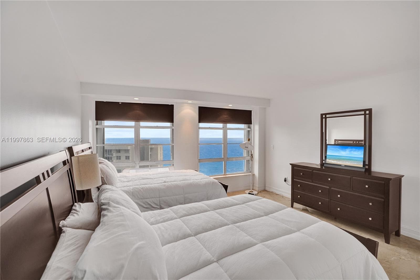 5660 Collins Ave # 20B, Miami Beach FL 33140 — 35