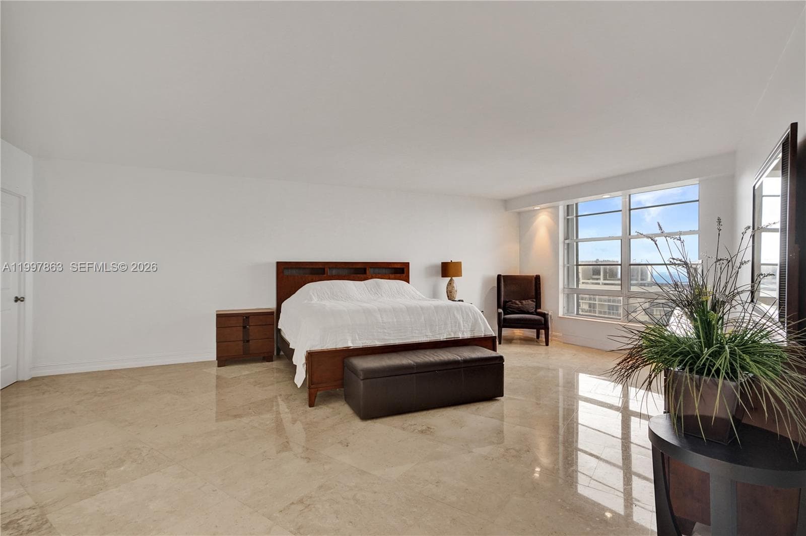 5660 Collins Ave # 20B, Miami Beach FL 33140 — 25