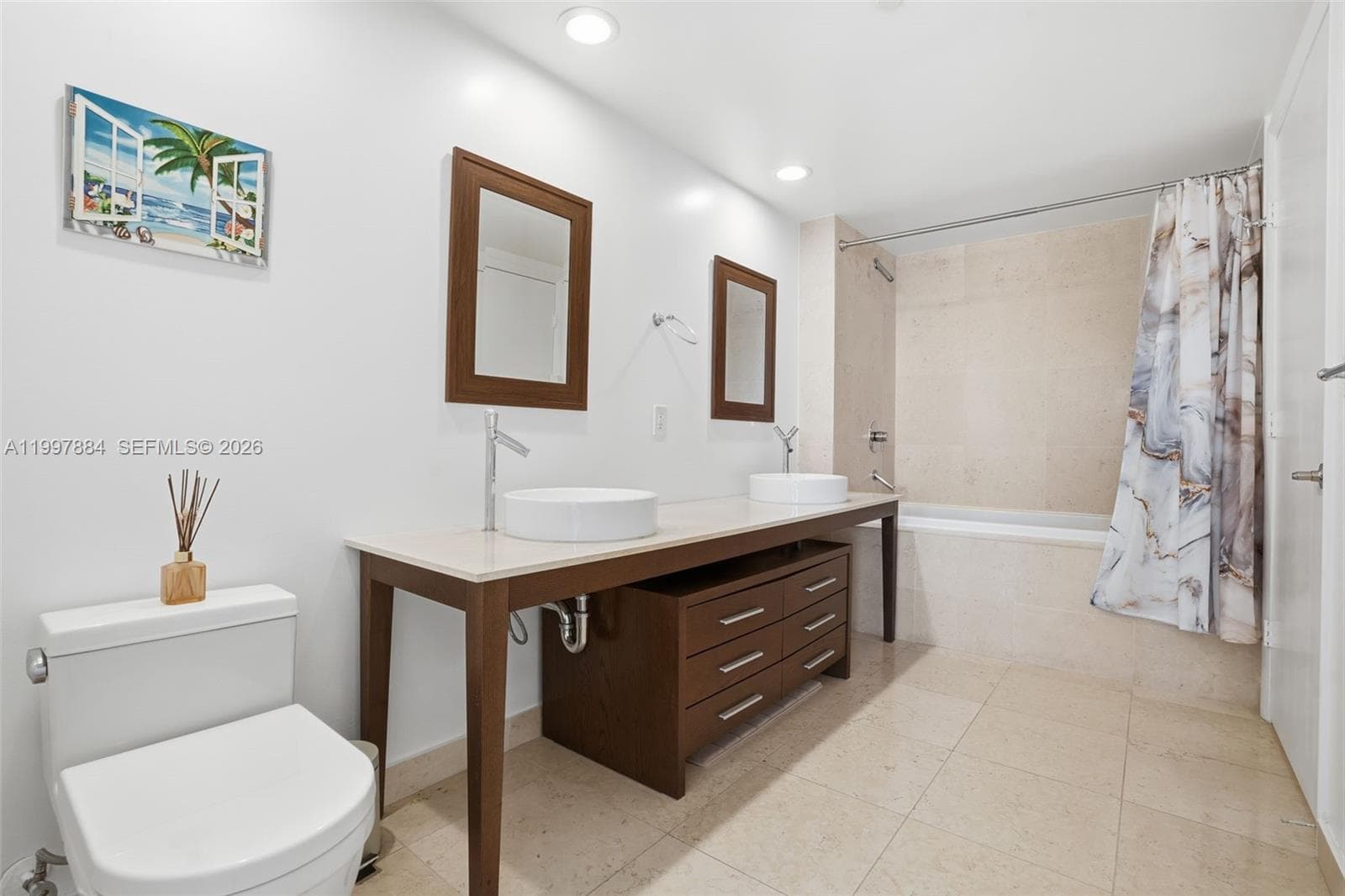 495 Brickell Ave # 2807, Miami FL 33131 — 17
