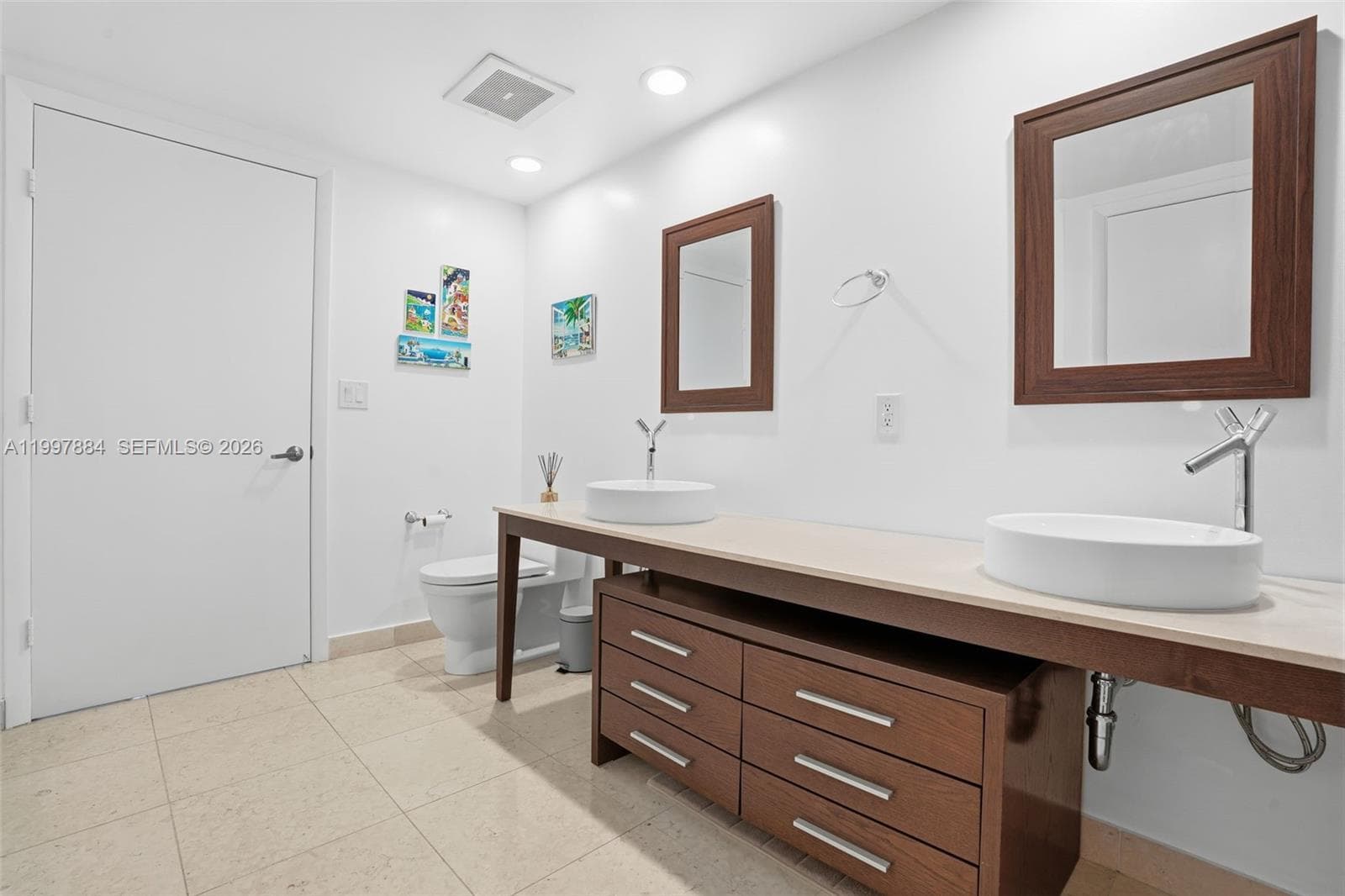 495 Brickell Ave # 2807, Miami FL 33131 — 18