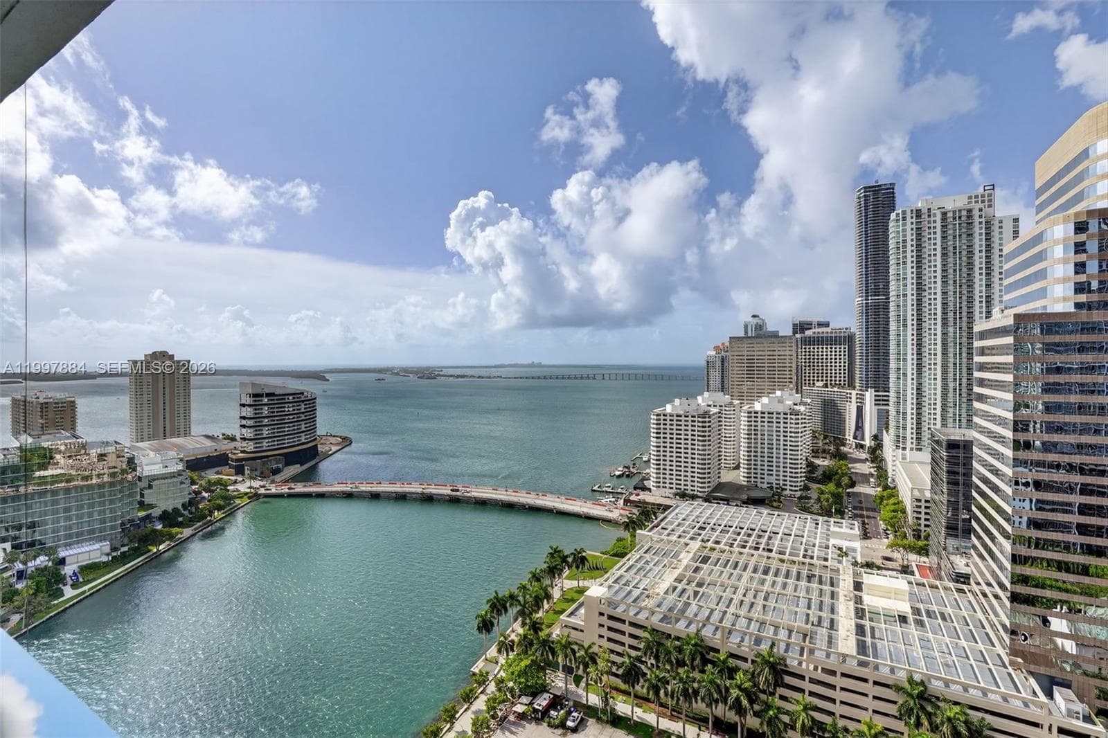 495 Brickell Ave # 2807, Miami FL 33131 — 21