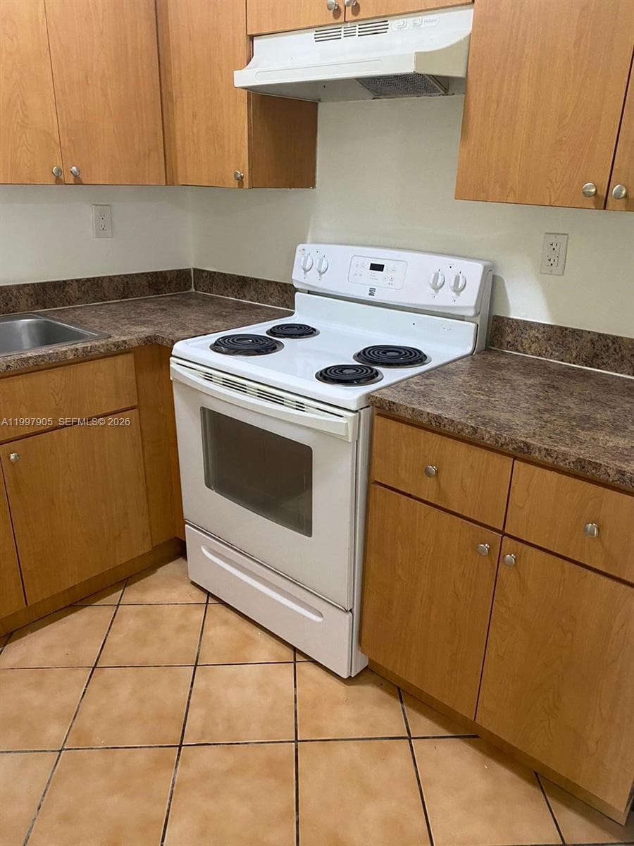 Eastside Manor Condo, North Miami, FL — 26