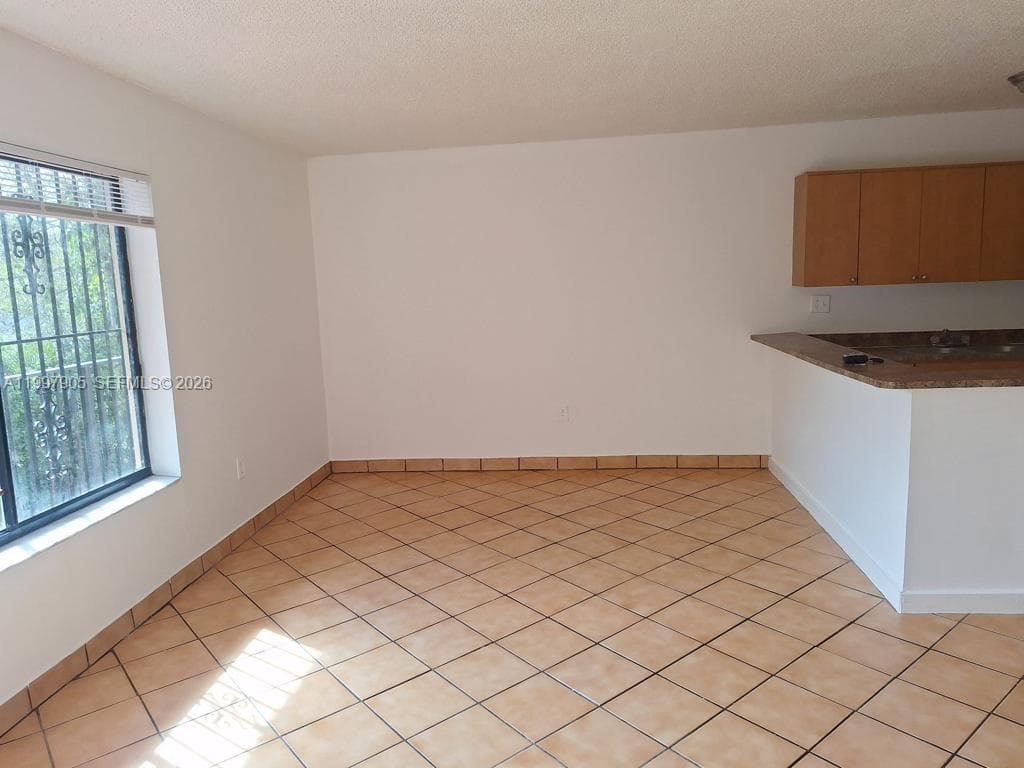 Eastside Manor Condo, North Miami, FL — 11