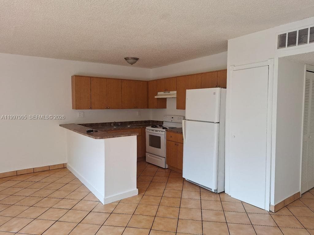 Eastside Manor Condo, North Miami, FL — 19