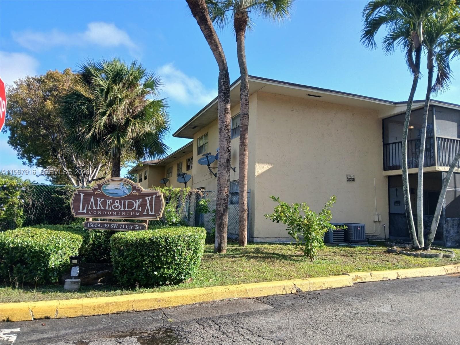 15659 SW 73rd Cir Ter # 9, Miami FL 33193 — 1
