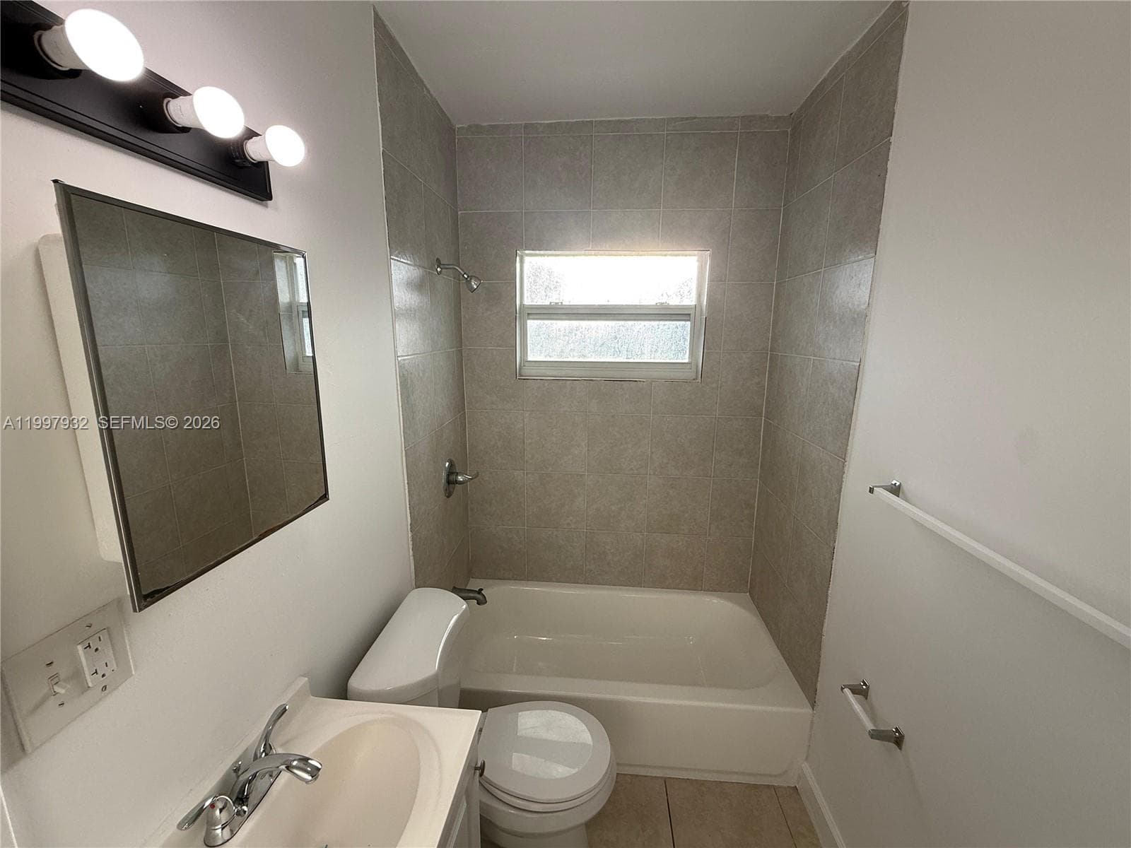 253 NW 48th St, Miami FL 33127 — 19