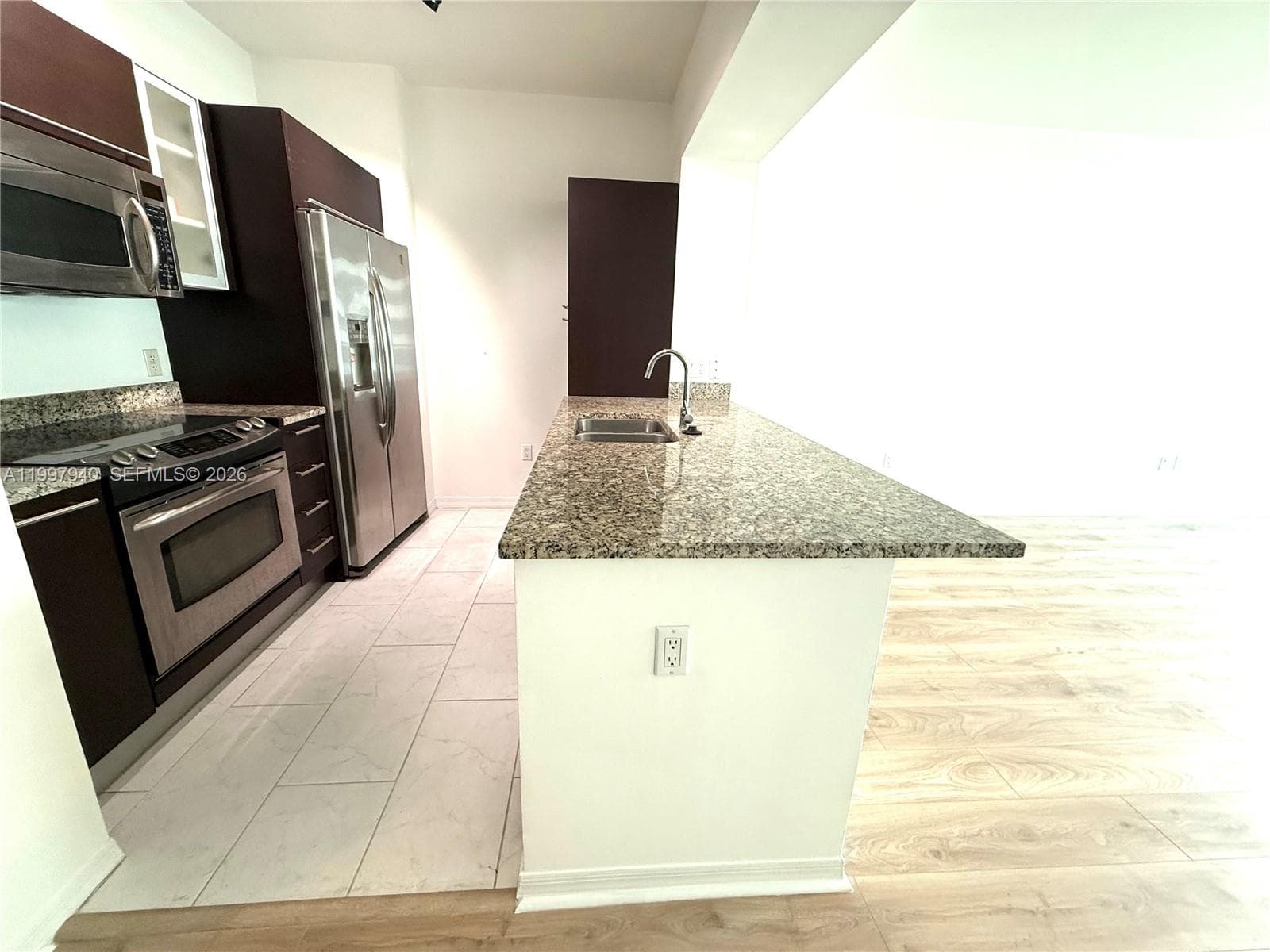 951 Brickell Ave # 1103, Miami FL 33131 — 2