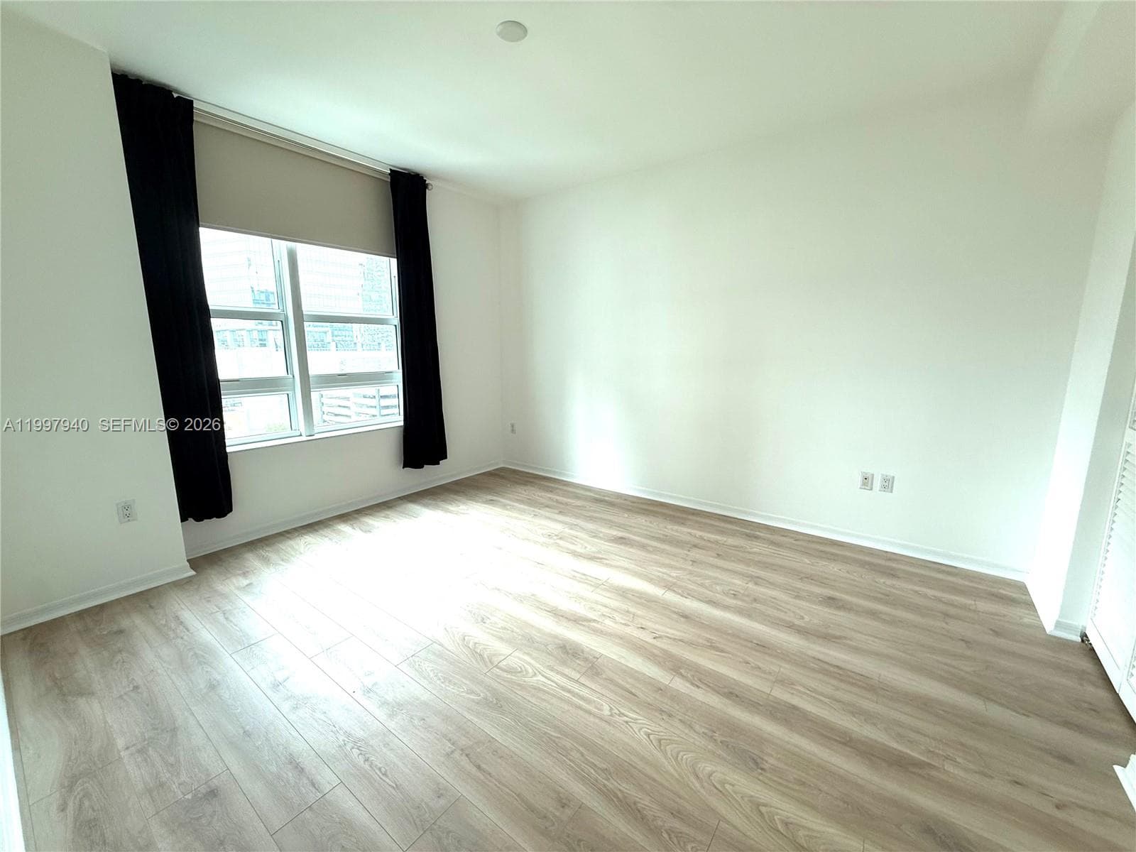 951 Brickell Ave # 1103, Miami FL 33131 — 6