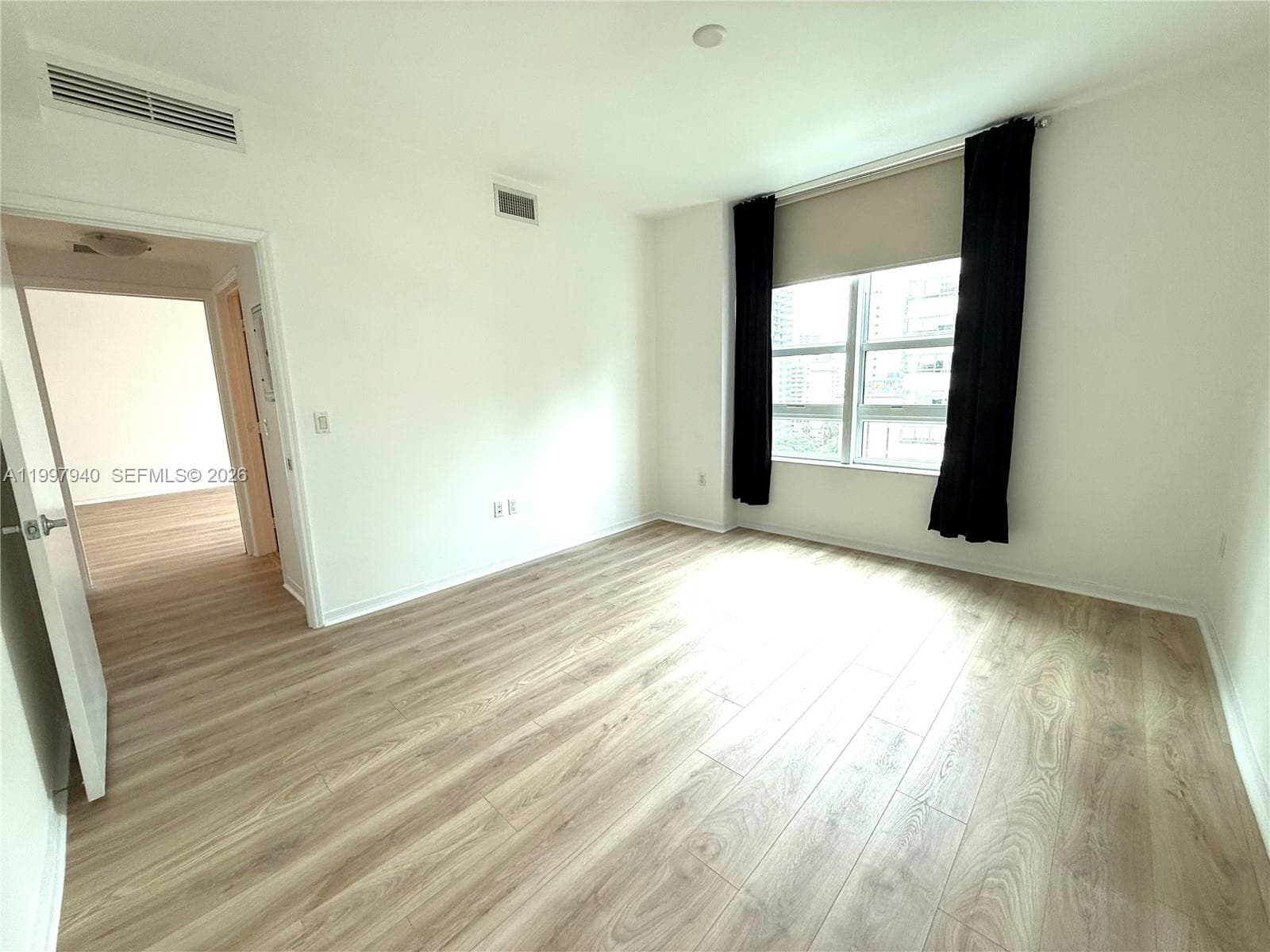 951 Brickell Ave # 1103, Miami FL 33131 — 9