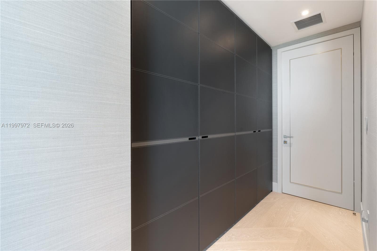10203 Collins Ave # 1001, Bal Harbour FL 33154 — 34