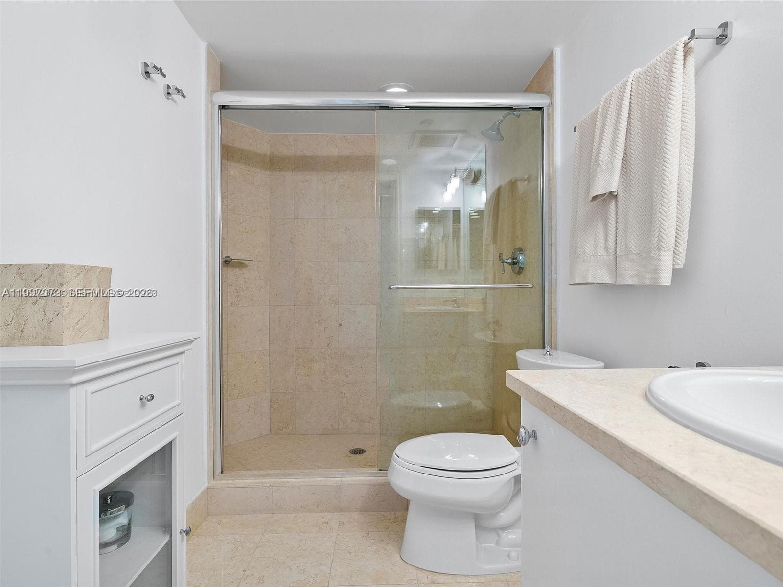 20000 E Country Club Dr # 1102, Aventura FL 33180 — 23
