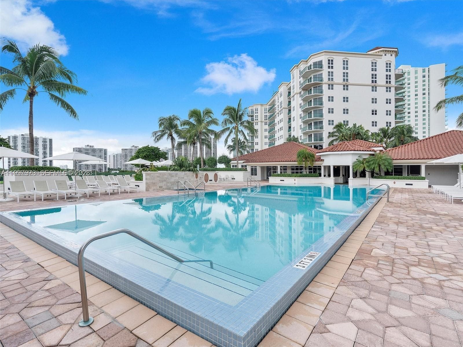 20000 E Country Club Dr # 1102, Aventura FL 33180 — 26
