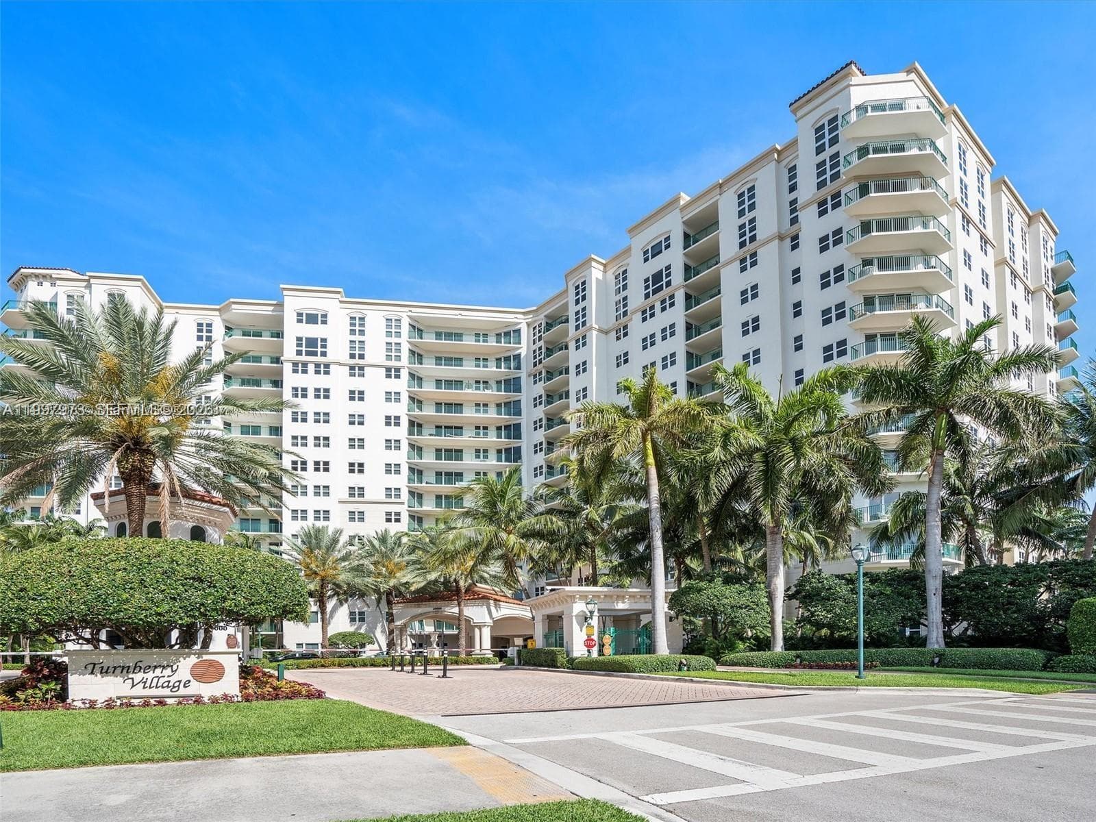 20000 E Country Club Dr # 1102, Aventura FL 33180 — 38