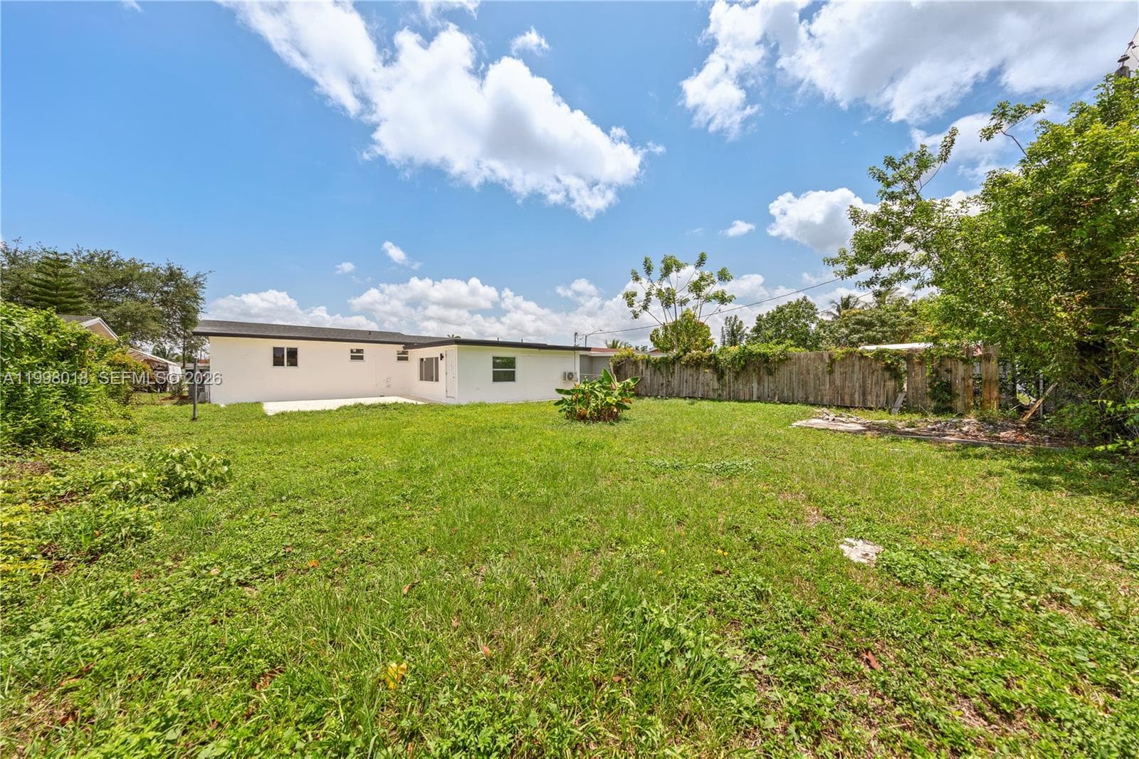 651 NW 9th St, Homestead FL 33030 — 16