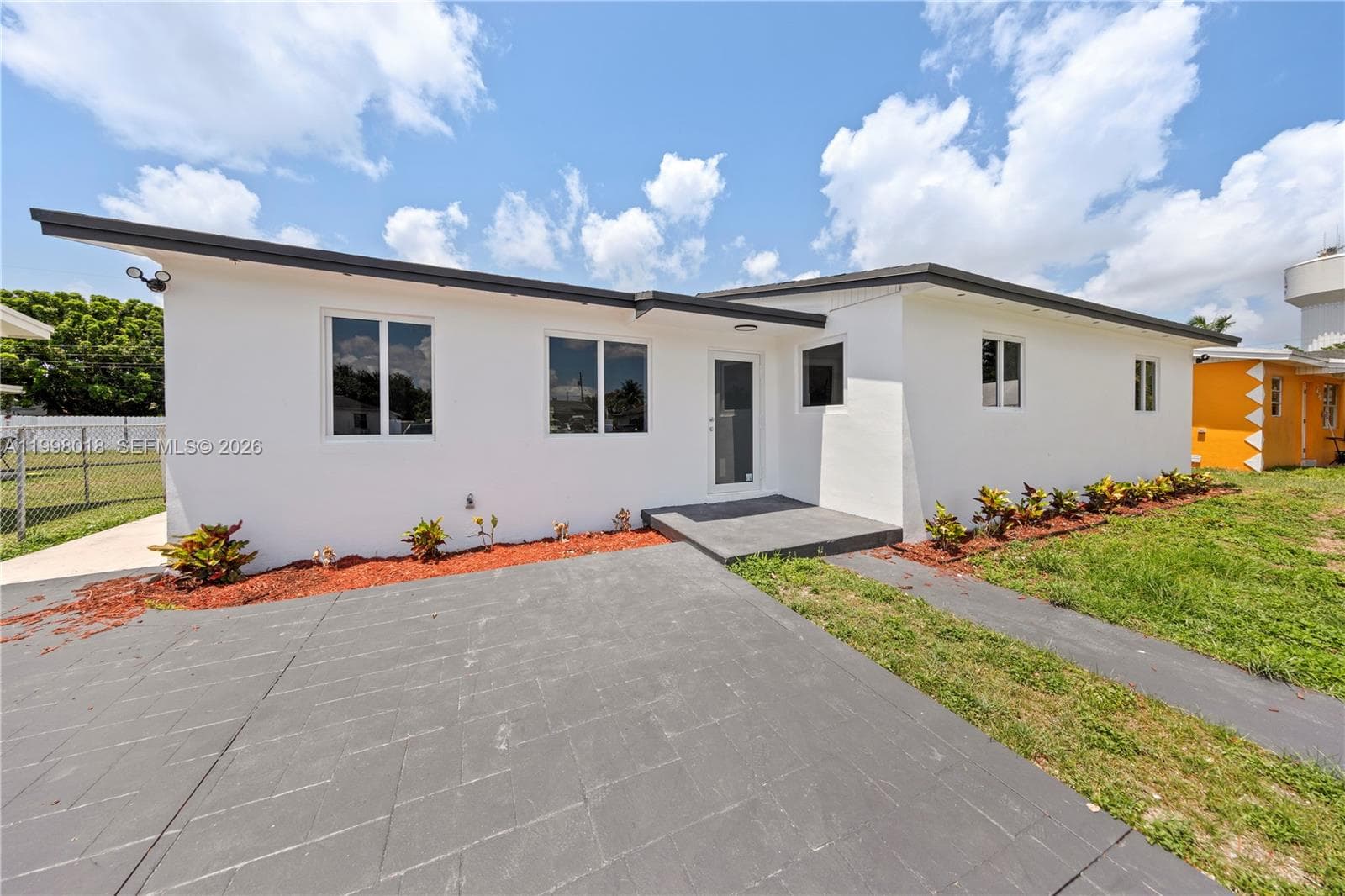 651 NW 9th St, Homestead FL 33030 — 1
