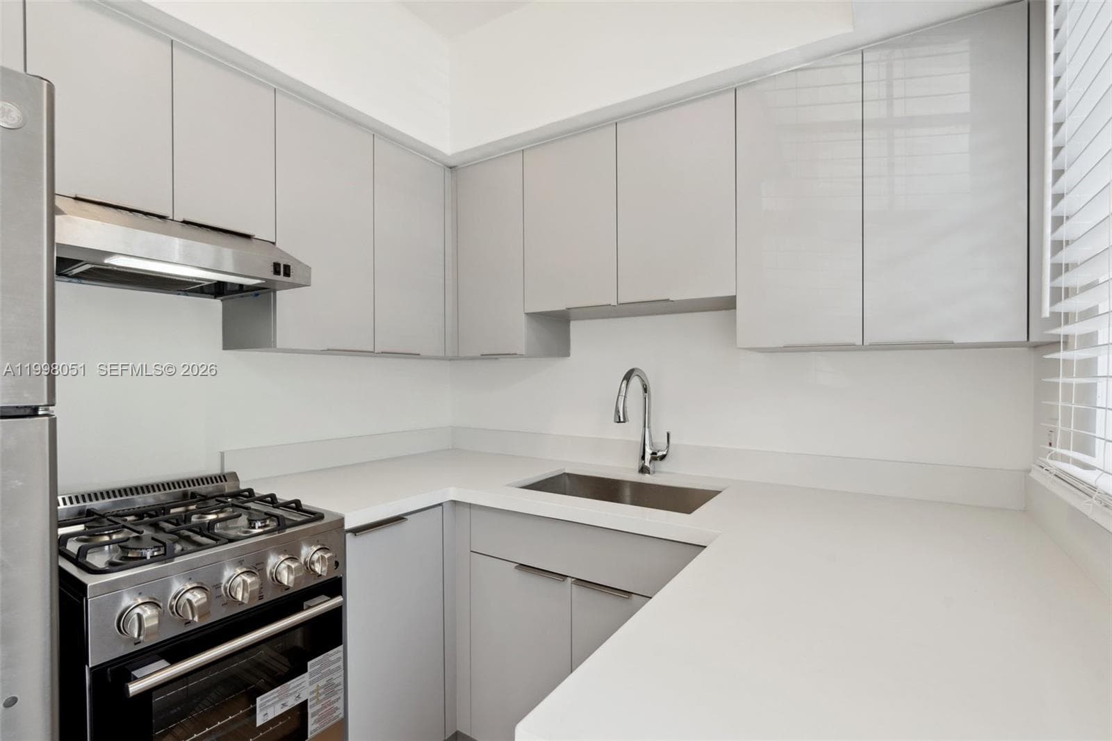 221 Antiquera Ave # 8, Coral Gables FL 33134 — 11