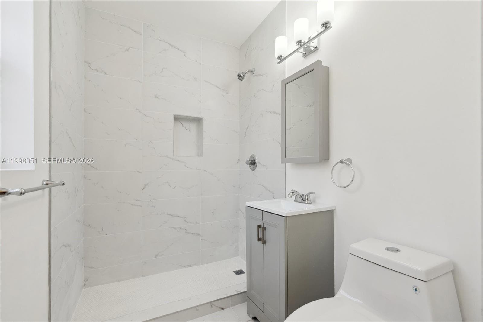 221 Antiquera Ave # 8, Coral Gables FL 33134 — 19