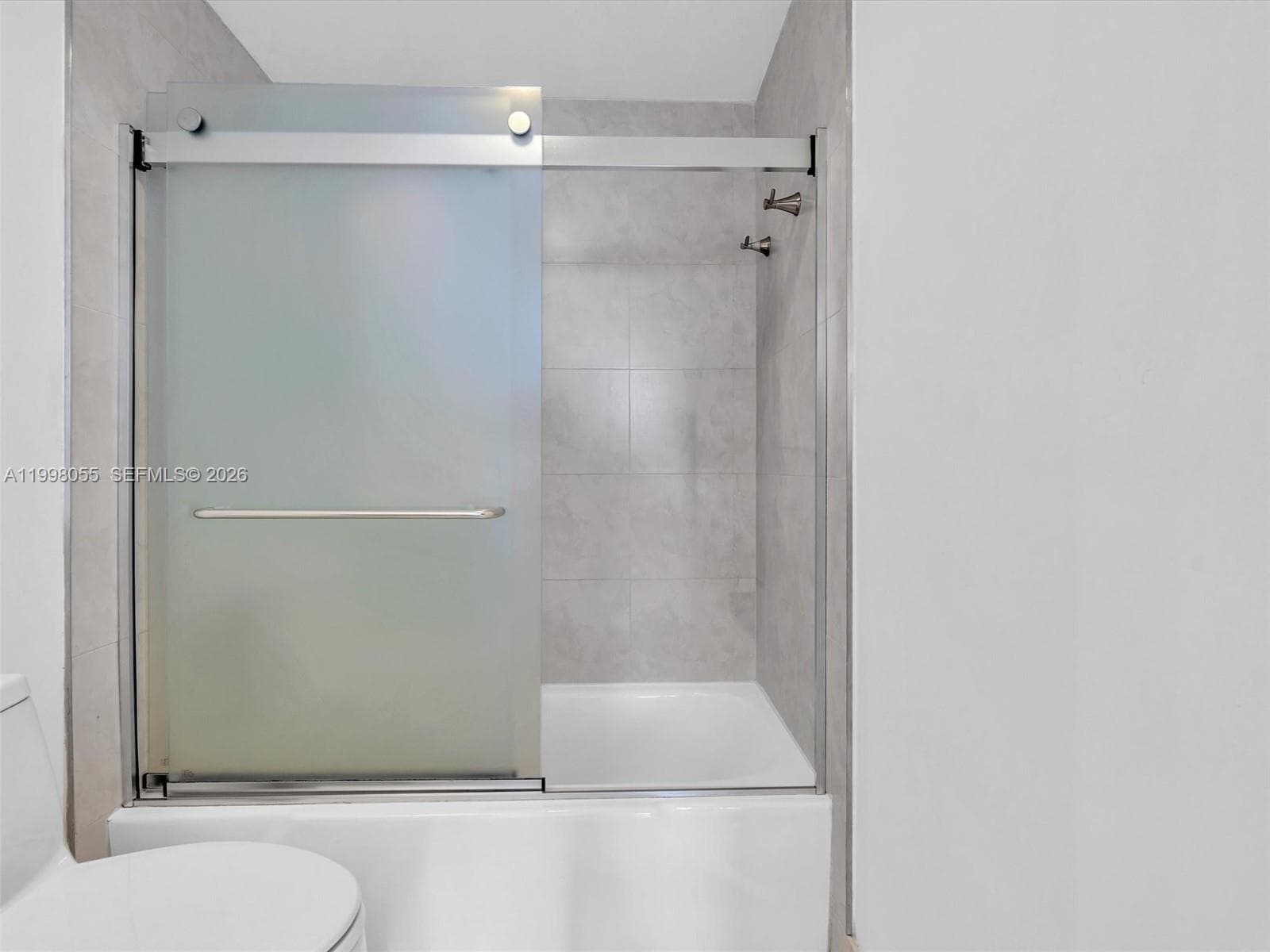 500 Bayview Dr # 1132, Sunny Isles Beach FL 33160 — 27