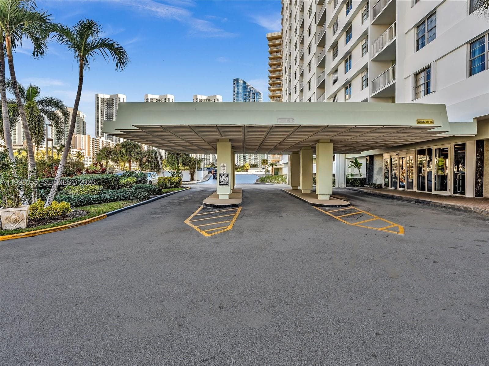 500 Bayview Dr # 1132, Sunny Isles Beach FL 33160 — 46