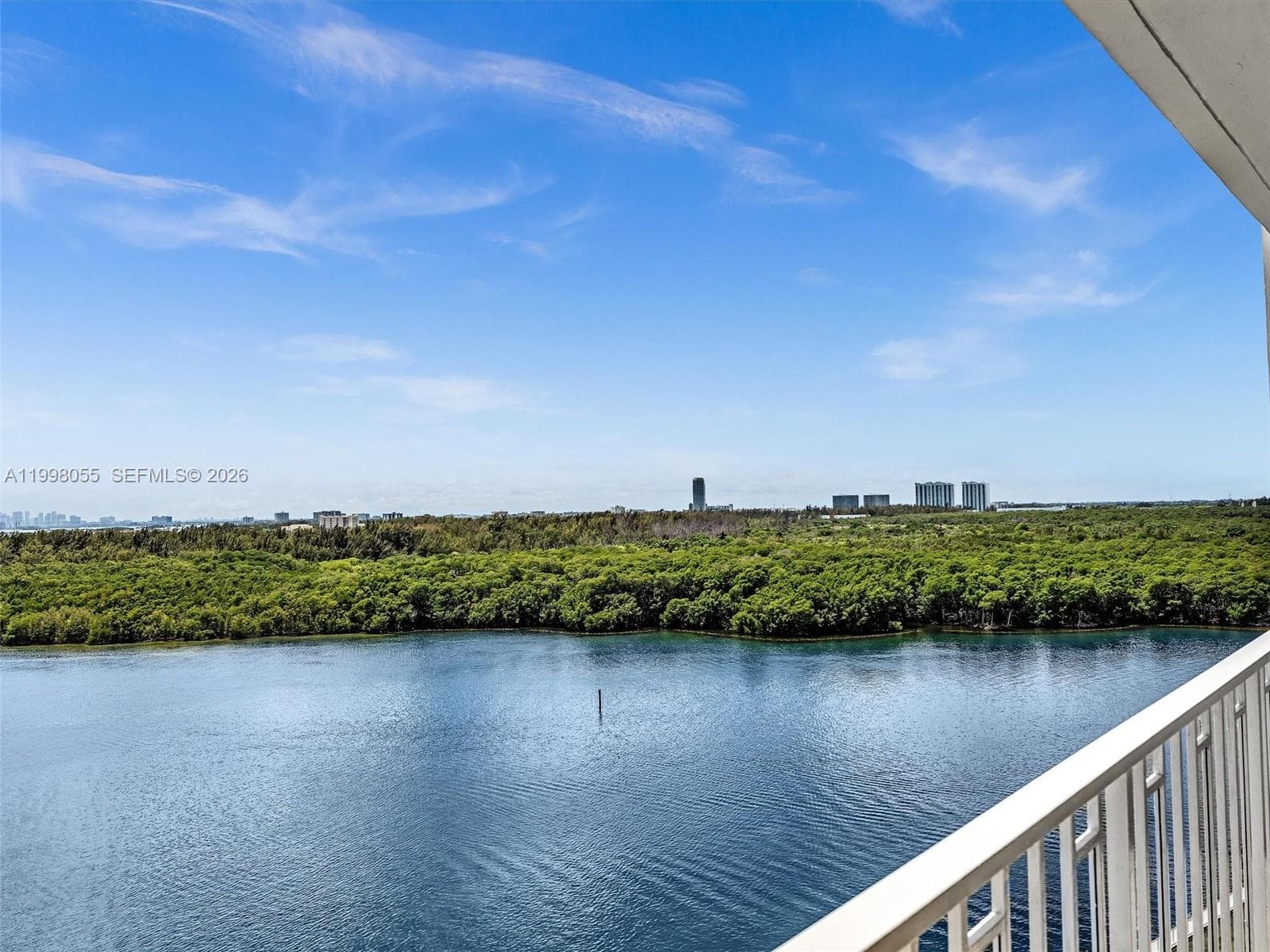 500 Bayview Dr # 1132, Sunny Isles Beach FL 33160 — 43