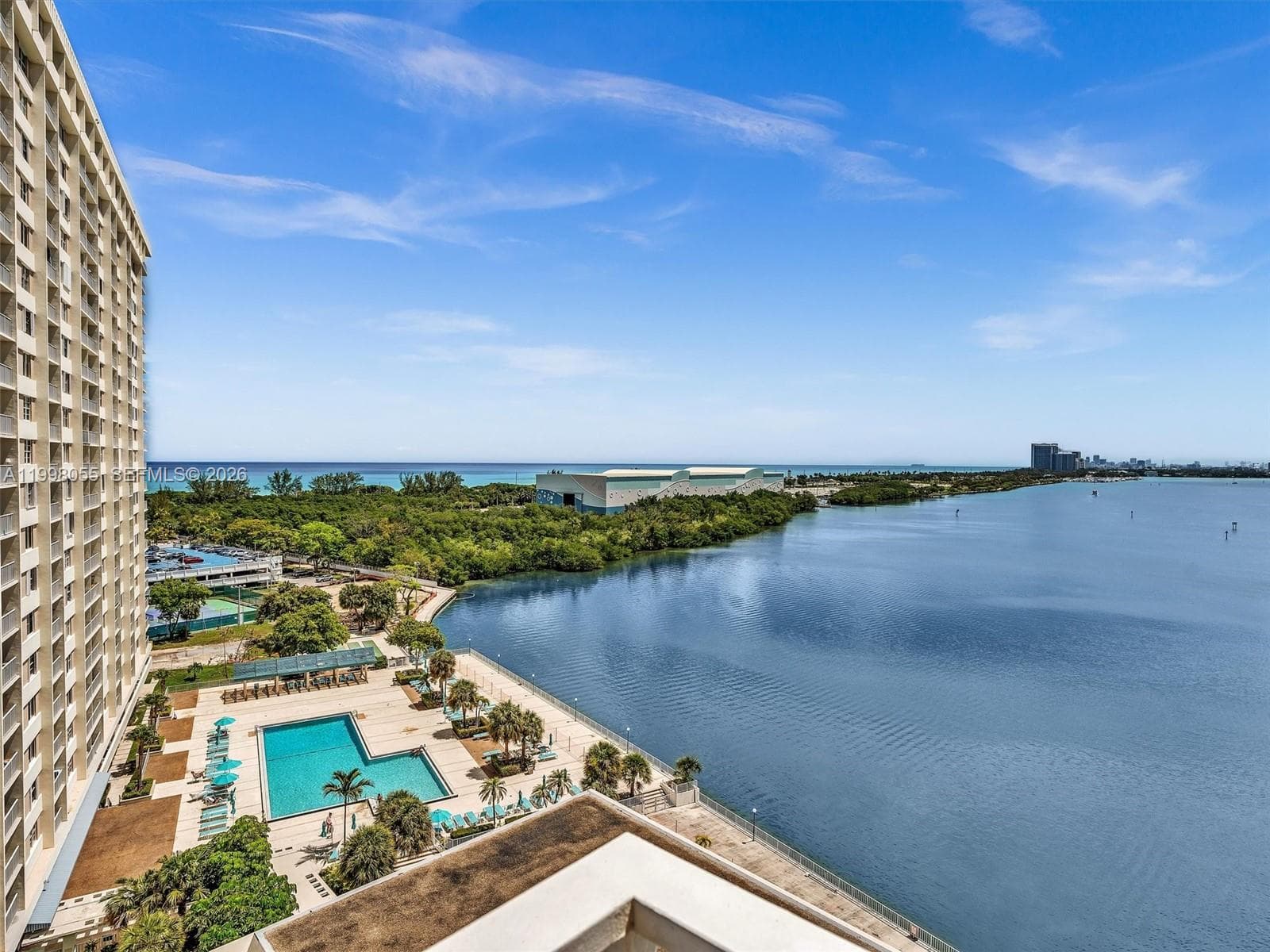 500 Bayview Dr # 1132, Sunny Isles Beach FL 33160 — 38
