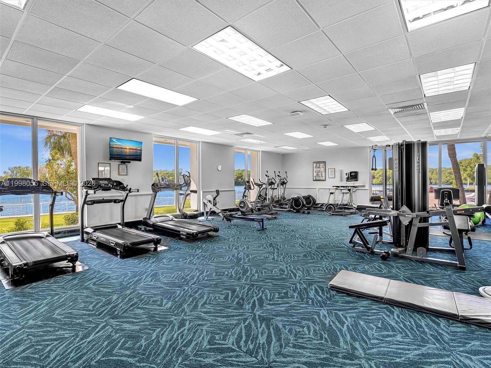 500 Bayview Dr # 1132, Sunny Isles Beach FL 33160 — 54