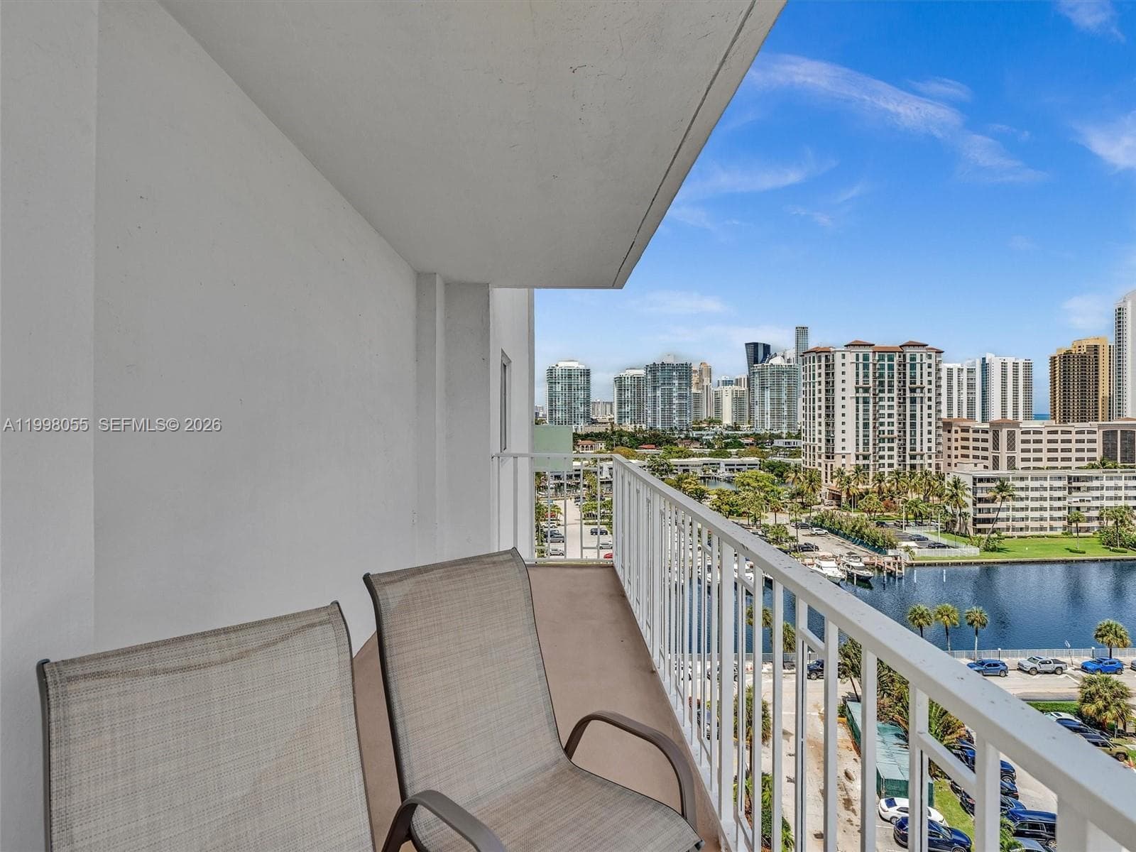500 Bayview Dr # 1132, Sunny Isles Beach FL 33160 — 39