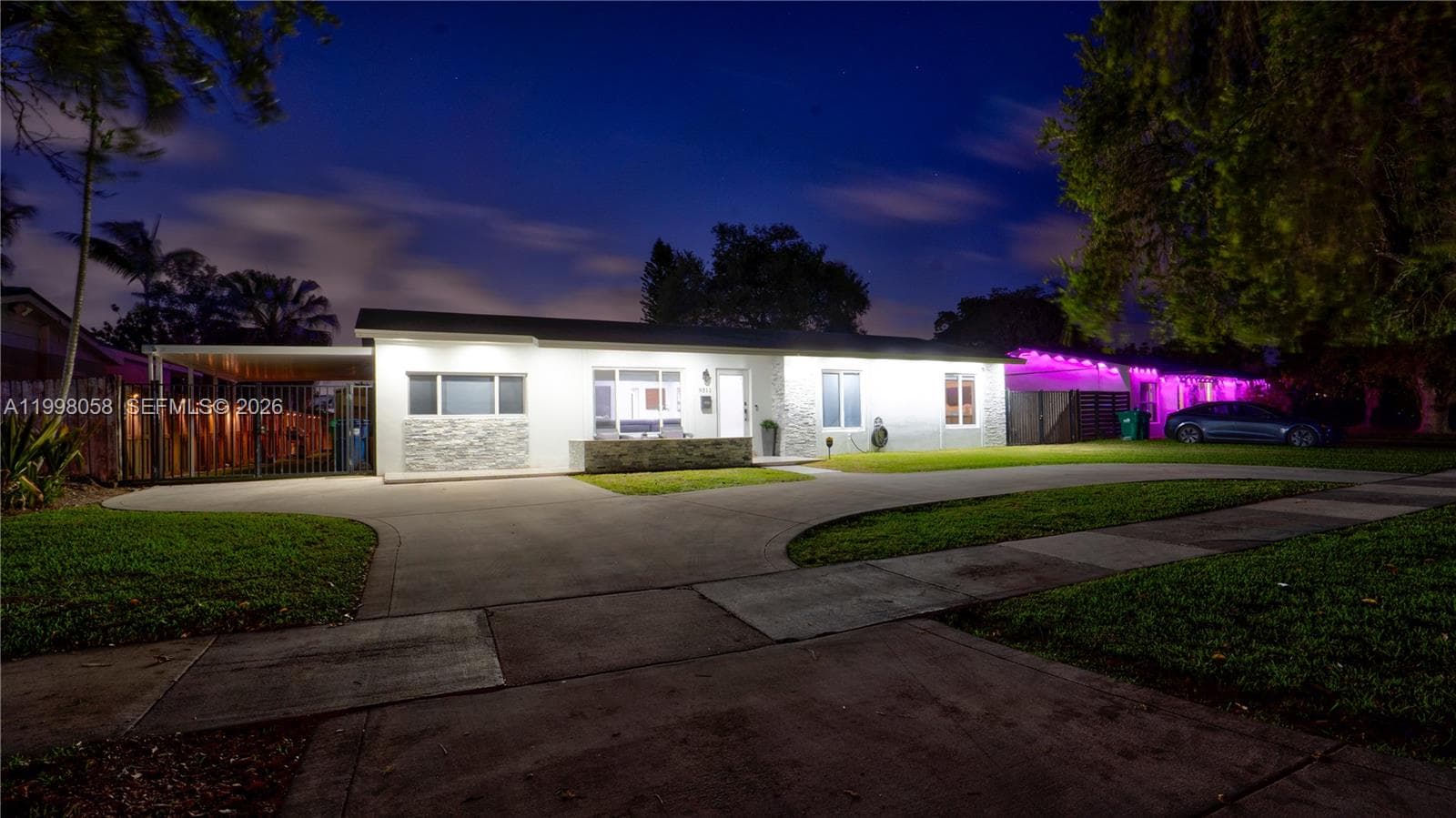 9311 Sterling Dr, Cutler Bay FL 33157 — 23
