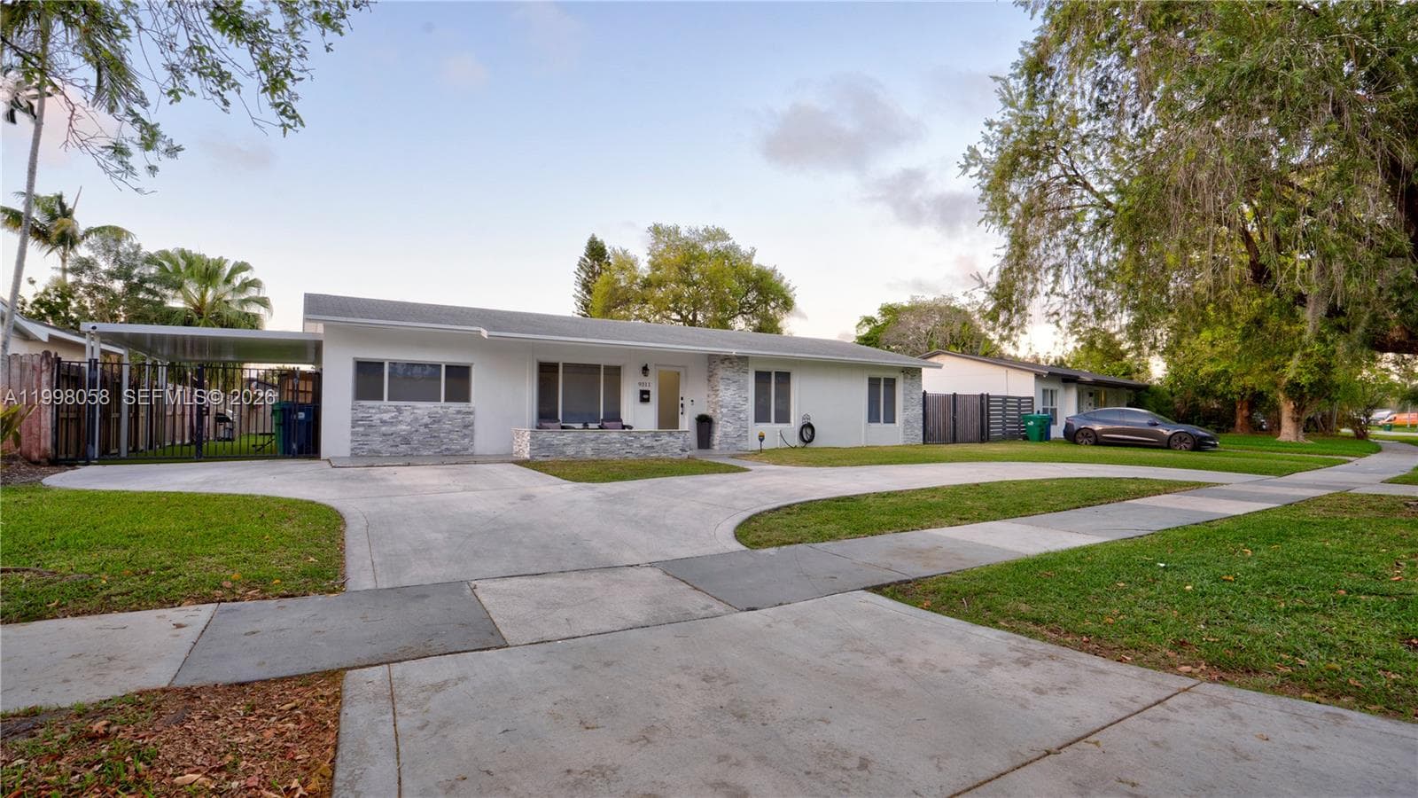 9311 Sterling Dr, Cutler Bay FL 33157 — 2
