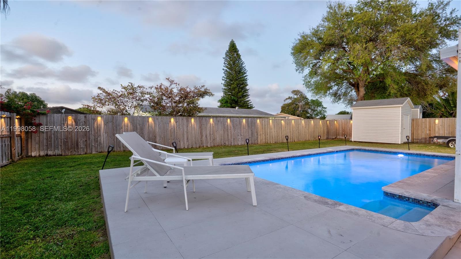 9311 Sterling Dr, Cutler Bay FL 33157 — 13