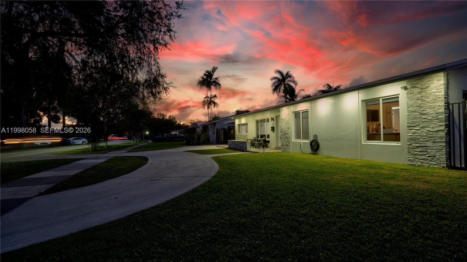 9311 Sterling Dr, Cutler Bay FL 33157 — 16