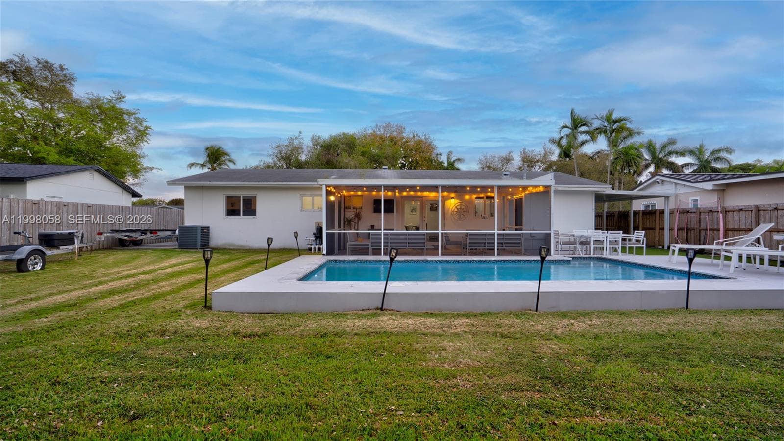 9311 Sterling Dr, Cutler Bay FL 33157 — 9