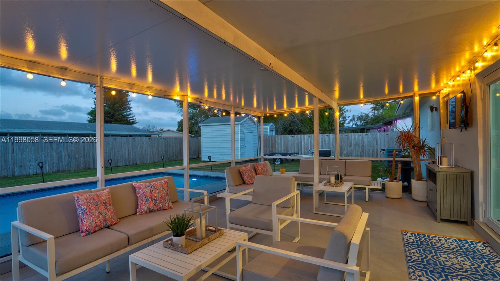 9311 Sterling Dr, Cutler Bay FL 33157 — 18