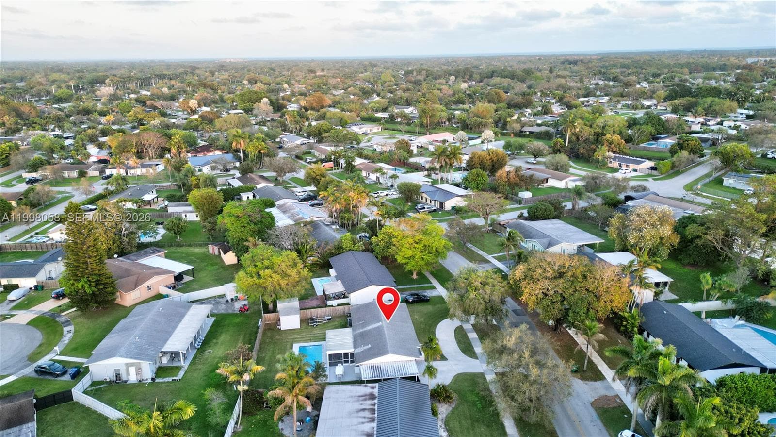9311 Sterling Dr, Cutler Bay FL 33157 — 59