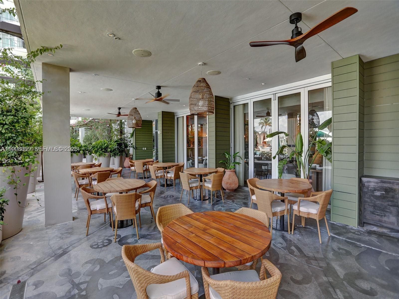 1100 West Ave # 1101, Miami Beach FL 33139 — 27
