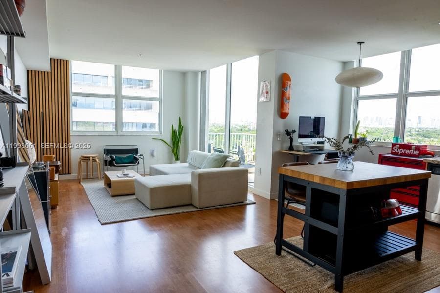 3180 SW 22nd Ter # 1205, Miami FL 33145 — 3