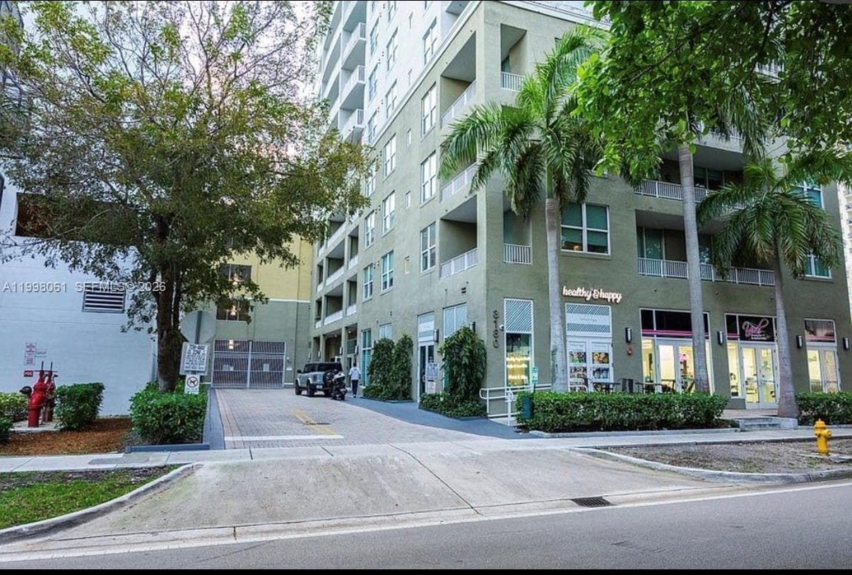 3180 SW 22nd Ter # 1205, Miami FL 33145 — 1